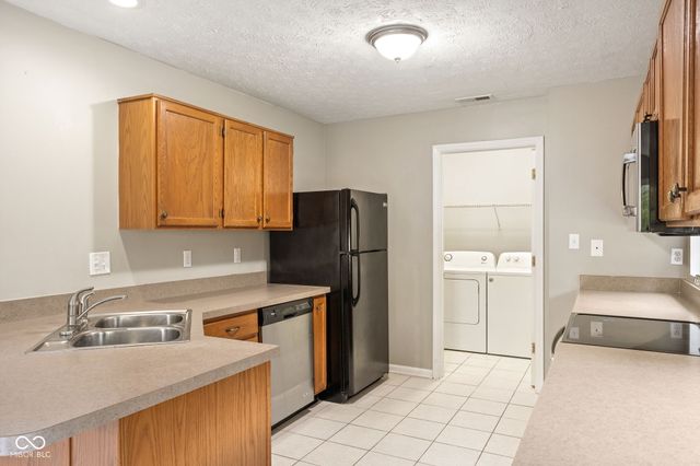 9989 Worthington Boulevard, Fishers, IN 46038