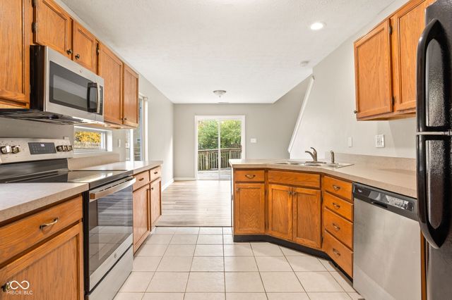 9989 Worthington Boulevard, Fishers, IN 46038