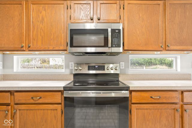 9989 Worthington Boulevard, Fishers, IN 46038