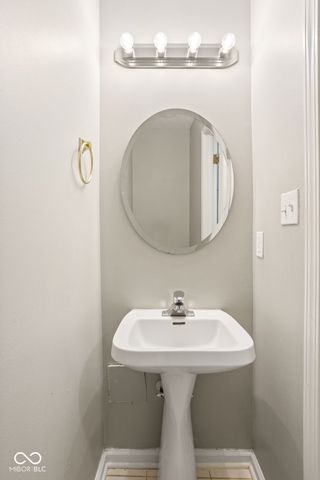 9989 Worthington Boulevard, Fishers, IN 46038