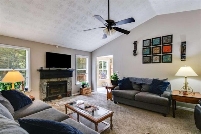 169 Knights Court, Dallas, GA 30157