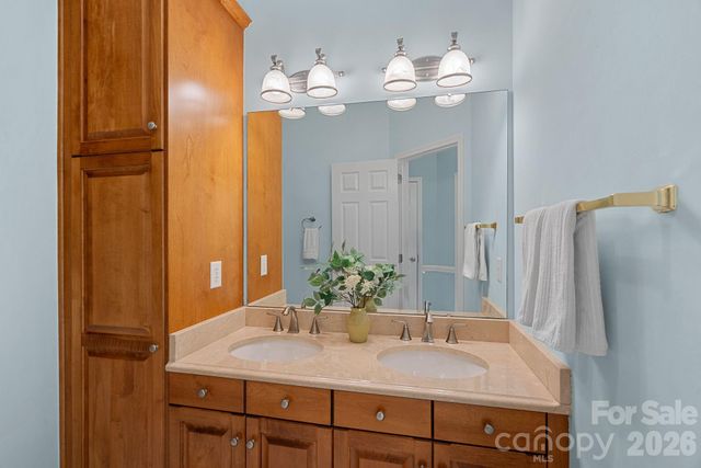 15919 Stonemont Road 235, Huntersville, NC 28078