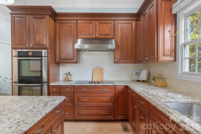 15919 Stonemont Road 235, Huntersville, NC 28078