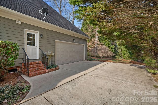 15919 Stonemont Road 235, Huntersville, NC 28078