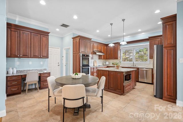 15919 Stonemont Road 235, Huntersville, NC 28078