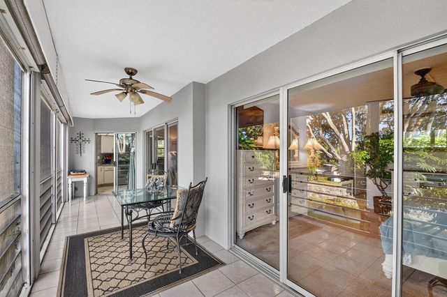 3524 Via Poinciana 303, Lake Worth, FL 33467