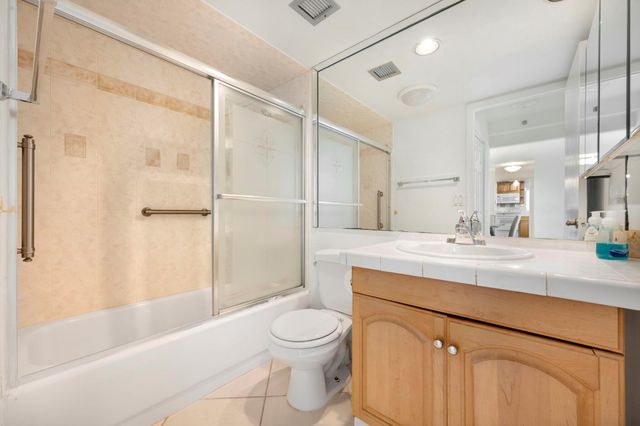 4511 S Ocean Boulevard 101, Highland Beach, FL 33487