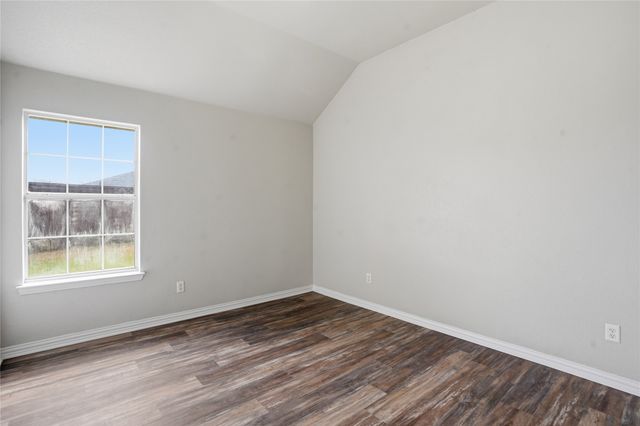 500 Surry Court, Saginaw, TX 76179