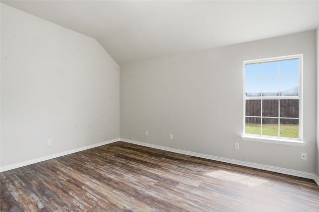 500 Surry Court, Saginaw, TX 76179