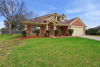 500 Surry Court, Saginaw, TX 76179