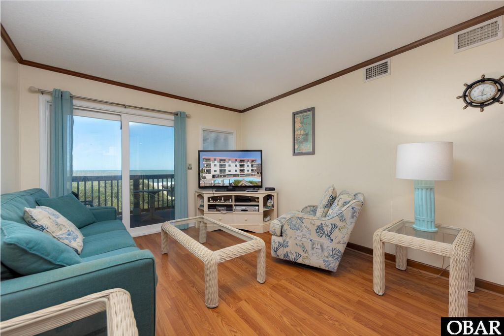 Image 12 of property listing at 5515 S Virginia Dare Trl Unit B-2, Nags Head, NC 27959