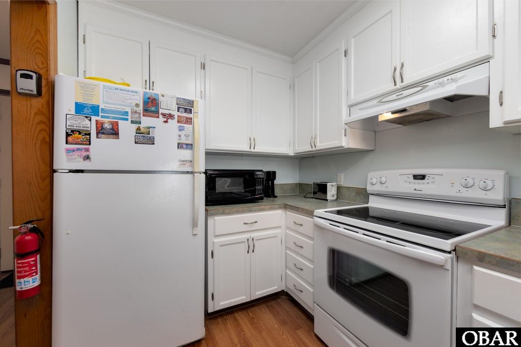 Image 8 of property listing at 5515 S Virginia Dare Trl Unit B-2, Nags Head, NC 27959