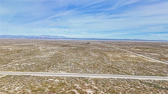 2895 E Avenue G, Roosevelt, CA 93535