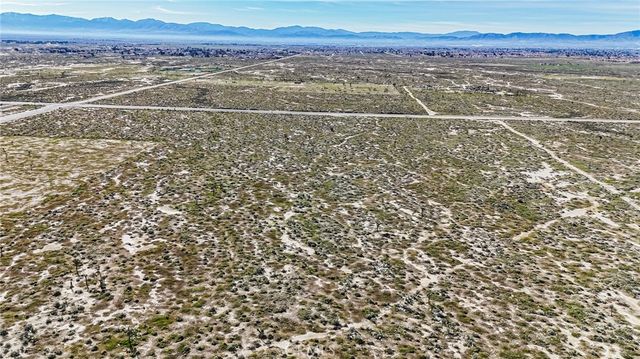 2895 E Avenue G, Roosevelt, CA 93535