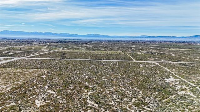 2895 E Avenue G, Roosevelt, CA 93535