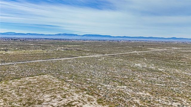 2895 E Avenue G, Roosevelt, CA 93535