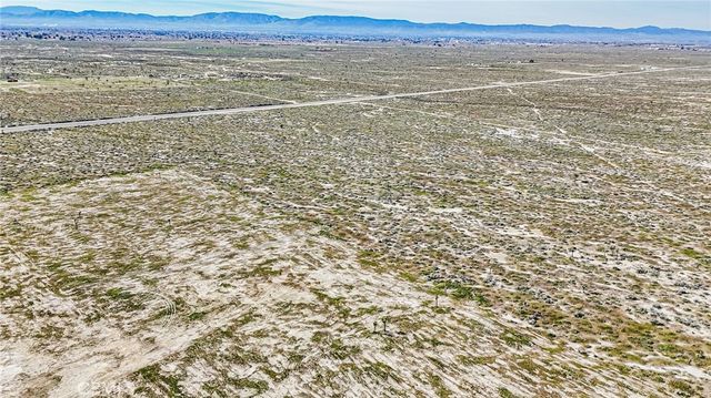 2895 E Avenue G, Roosevelt, CA 93535