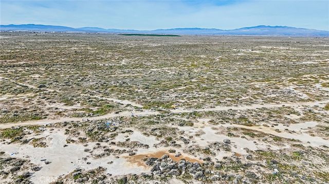 2895 E Avenue G, Roosevelt, CA 93535