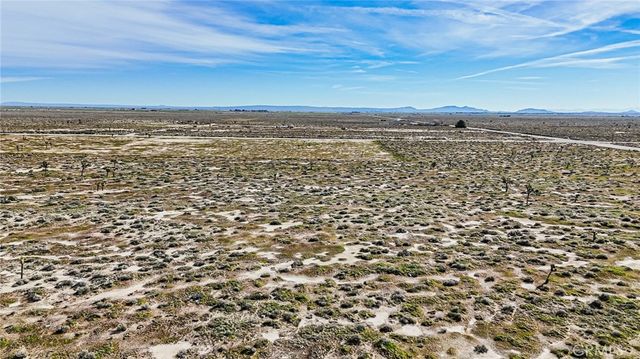 2895 E Avenue G, Roosevelt, CA 93535