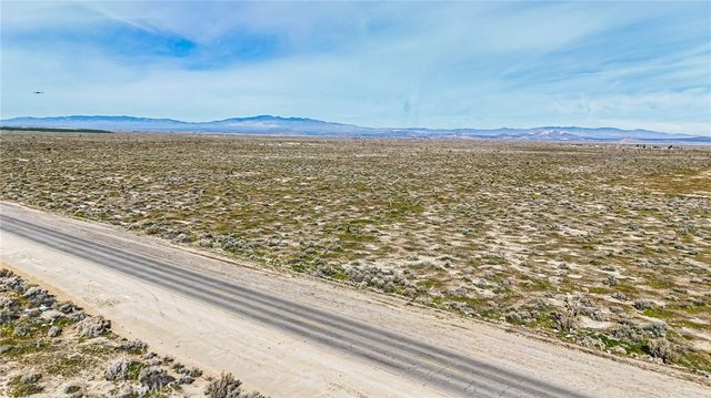 2895 E Avenue G, Roosevelt, CA 93535