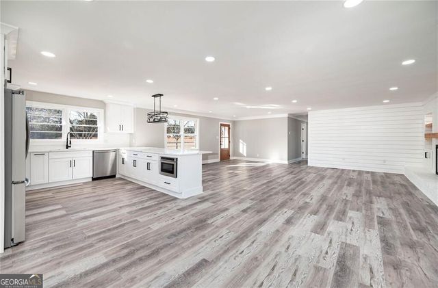 3241 Broadnax Mill Road, Loganville, GA 30052