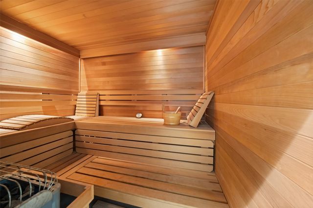 42 Forest Green Trail, Kingwood, TX 77339