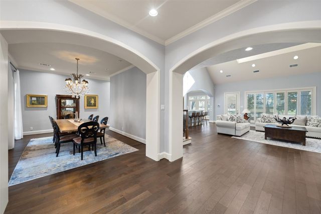 42 Forest Green Trail, Kingwood, TX 77339