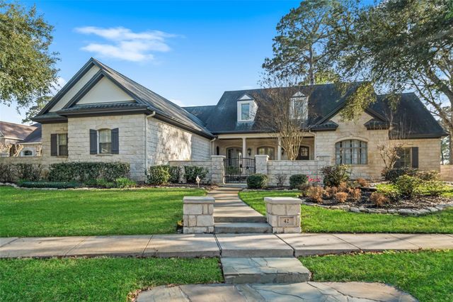 42 Forest Green Trail, Kingwood, TX 77339