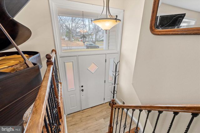 4003 WESTGATE DR, Alexandria, VA 22309