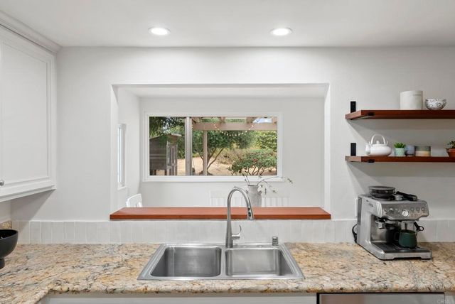 2220 Nob Hill, Carlsbad, CA 92008