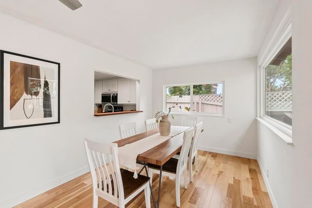 2220 Nob Hill, Carlsbad, CA 92008