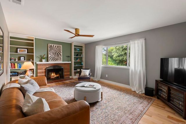 2220 Nob Hill, Carlsbad, CA 92008