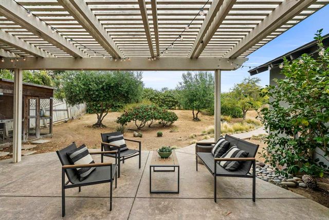 2220 Nob Hill, Carlsbad, CA 92008