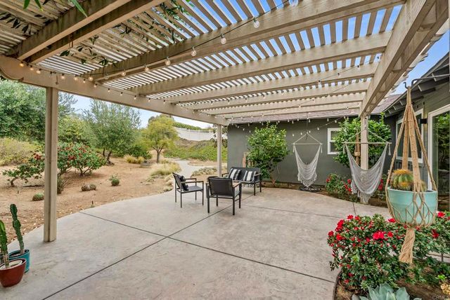 2220 Nob Hill, Carlsbad, CA 92008