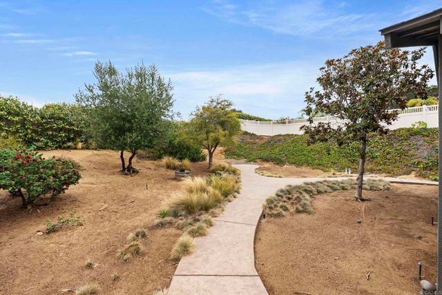 2220 Nob Hill, Carlsbad, CA 92008
