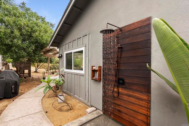 2220 Nob Hill, Carlsbad, CA 92008