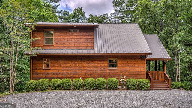 395 Mill Creek Acres, Blue Ridge, GA 30513
