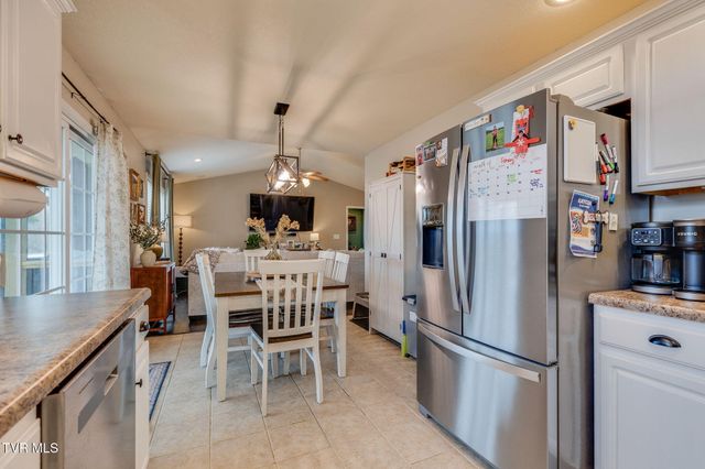 175 Argil Cox Road, Jonesborough, TN 37659