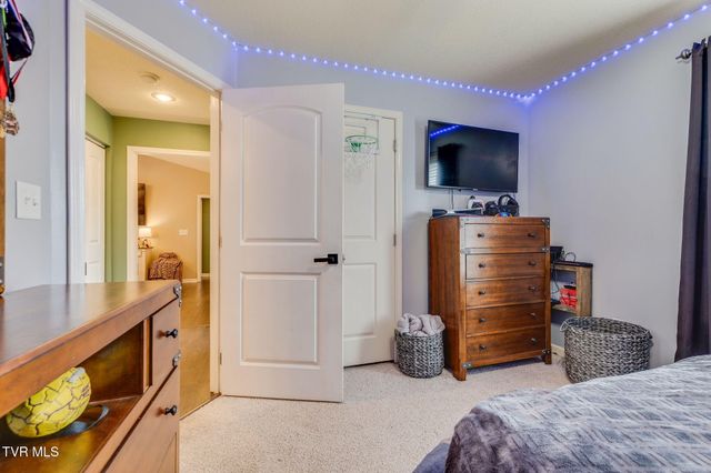 175 Argil Cox Road, Jonesborough, TN 37659