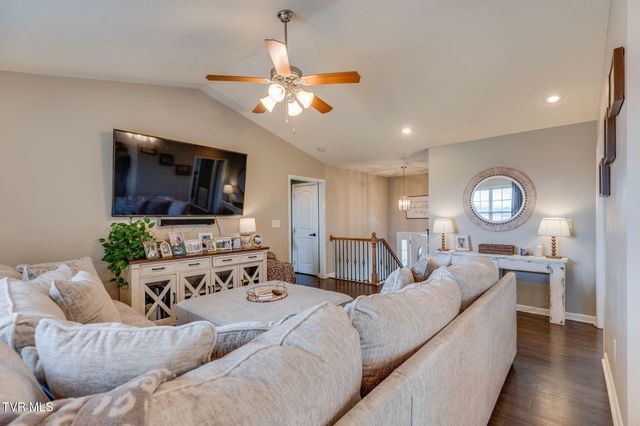 175 Argil Cox Road, Jonesborough, TN 37659