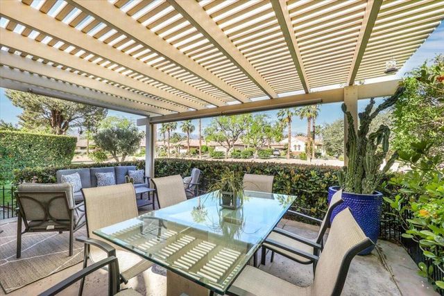 302 Forest Hills Drive, Rancho Mirage, CA 92270