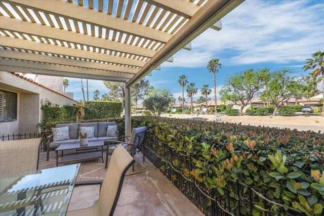 302 Forest Hills Drive, Rancho Mirage, CA 92270