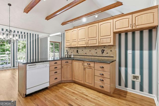 5055 Meadowbrook Circle, Suwanee, GA 30024