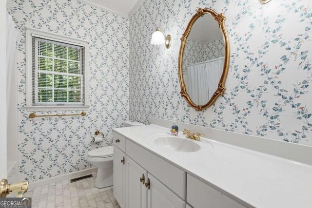 5055 Meadowbrook Circle, Suwanee, GA 30024