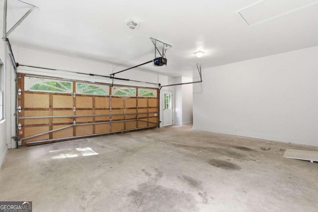 5055 Meadowbrook Circle, Suwanee, GA 30024