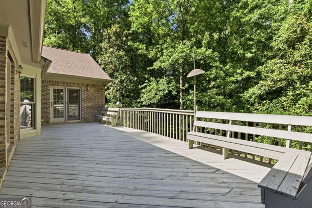 5055 Meadowbrook Circle, Suwanee, GA 30024