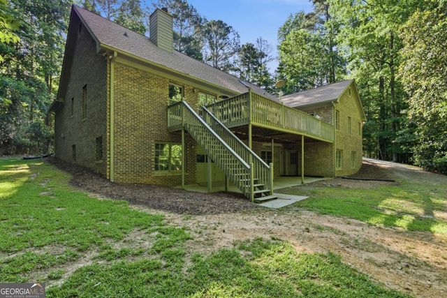 5055 Meadowbrook Circle, Suwanee, GA 30024