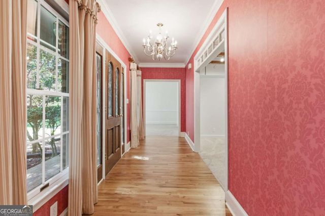 5055 Meadowbrook Circle, Suwanee, GA 30024