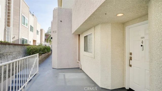 411 N Jackson Street 104, Glendale, CA 91206