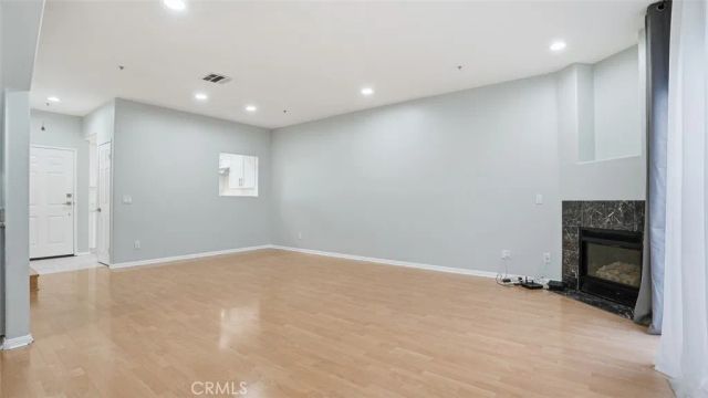 411 N Jackson Street 104, Glendale, CA 91206